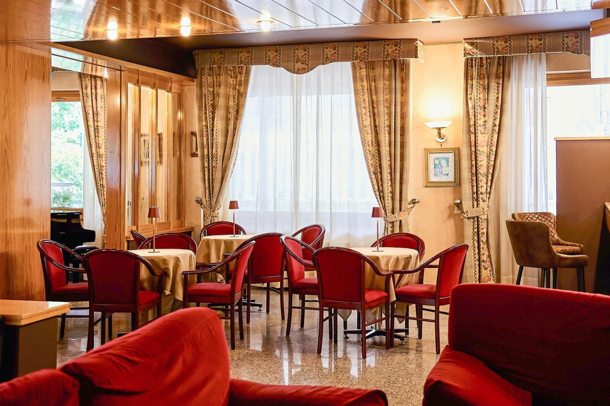 Hotel Camigliatello كاميغلياتيلو سيلانو المظهر الخارجي الصورة